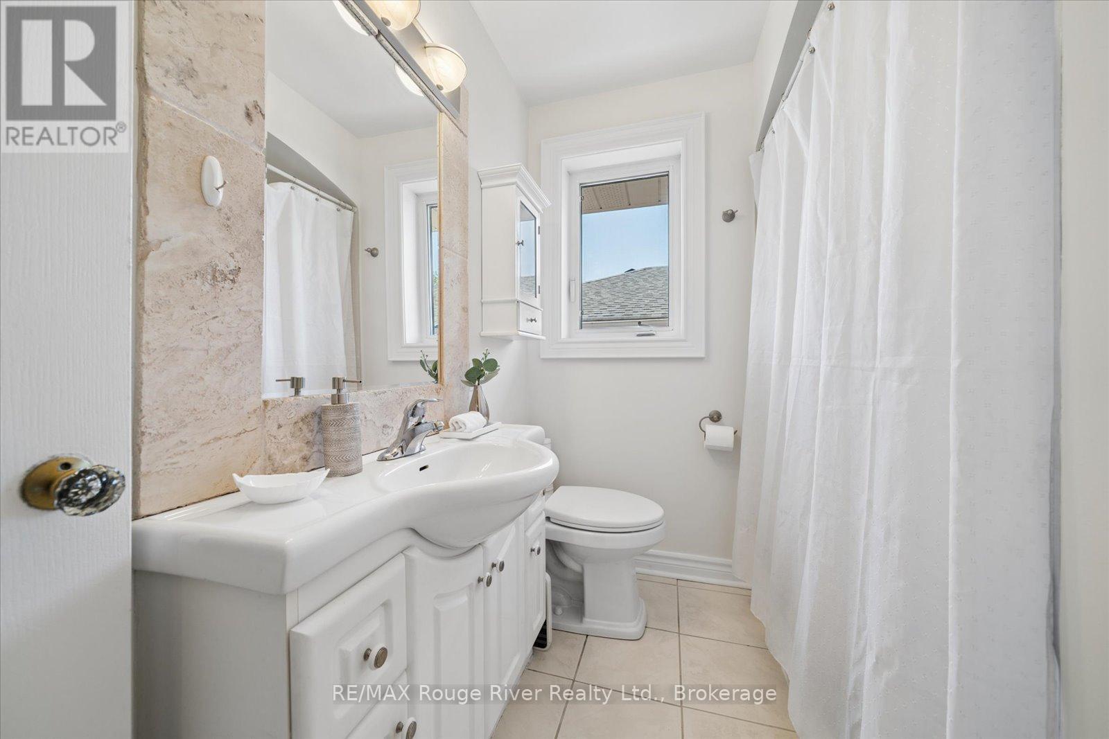 Lorem Ipsum Dolor Si, Whitby, Ontario  L1N  - Photo 26 - DEMO29838448