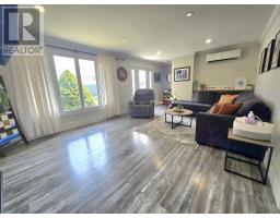1 Mayor Avenue