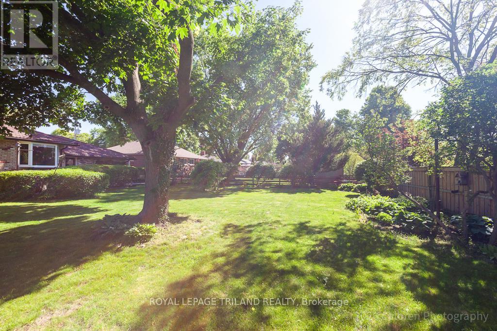 37 Dennis Avenue, London South, Ontario  N6P 1B8 - Photo 42 - X13226496