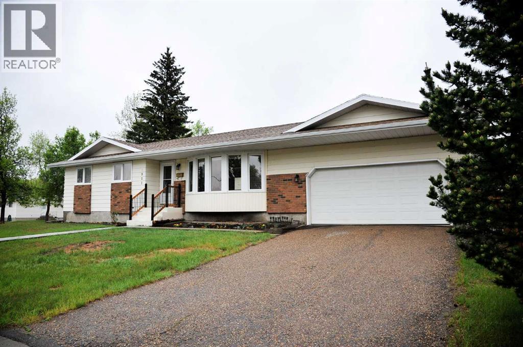 3911 57 Street, Camrose, Alberta  T4V 3H6 - Photo 2 - A2316073
