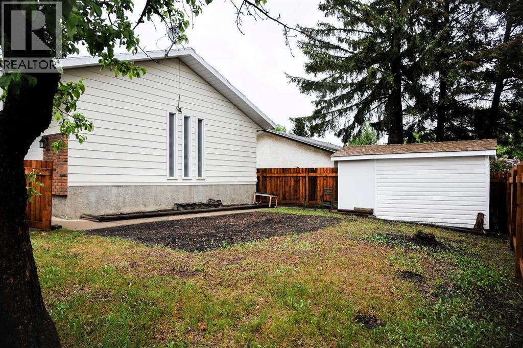 3911 57 Street, Camrose, Alberta  T4V 3H6 - Photo 4 - A2316073