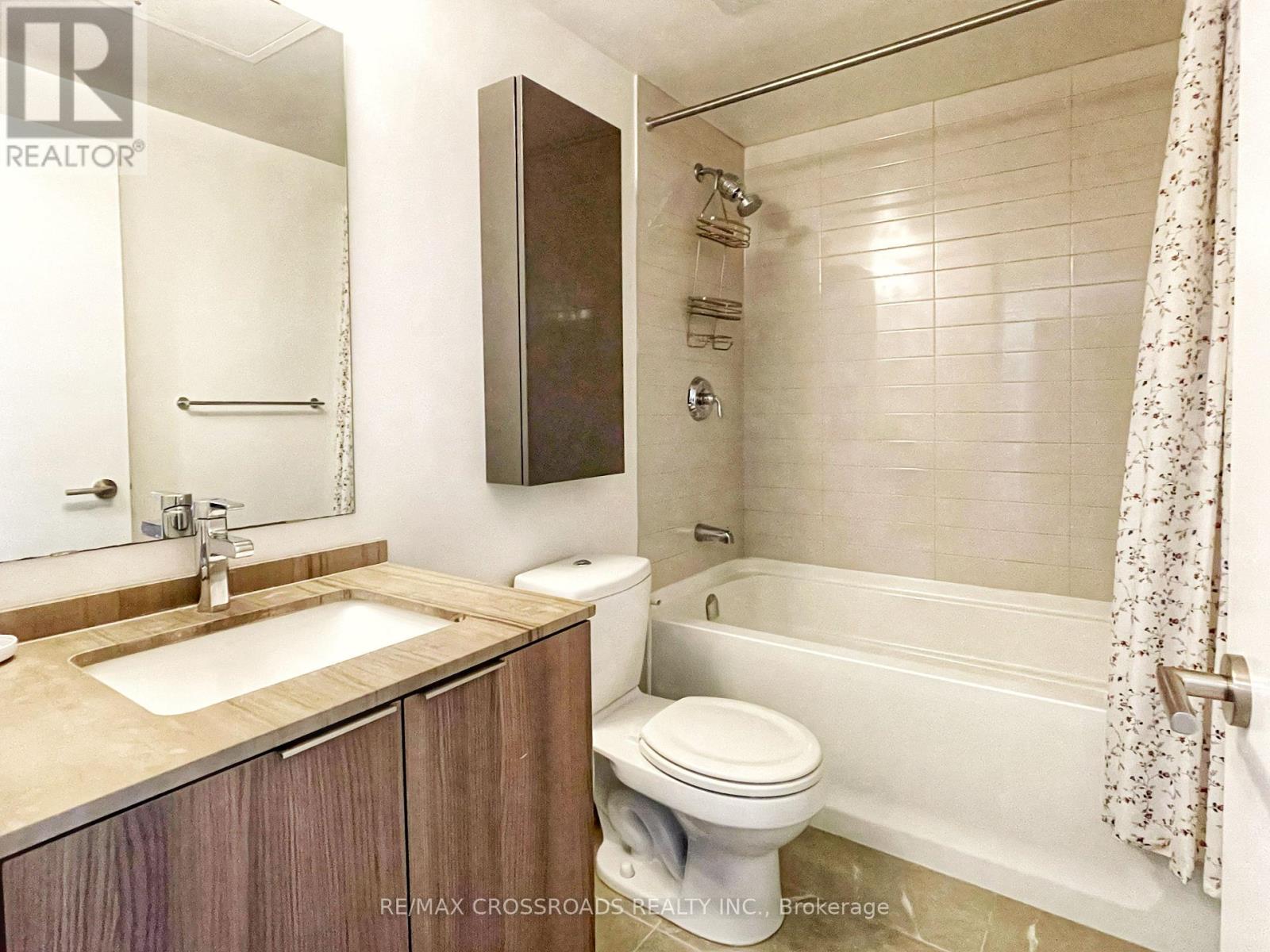 4403 - 11 Wellesley Street W, Toronto, Ontario  M4Y 0G4 - Photo 15 - C13226510