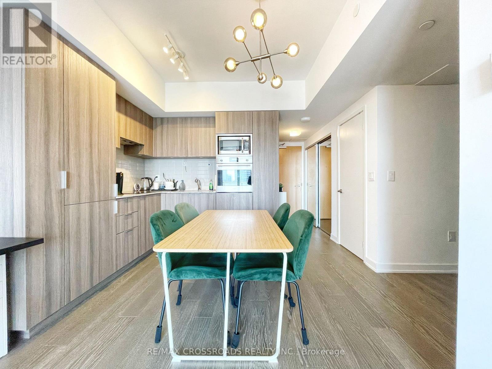 4403 - 11 Wellesley Street W, Toronto, Ontario  M4Y 0G4 - Photo 6 - C13226510