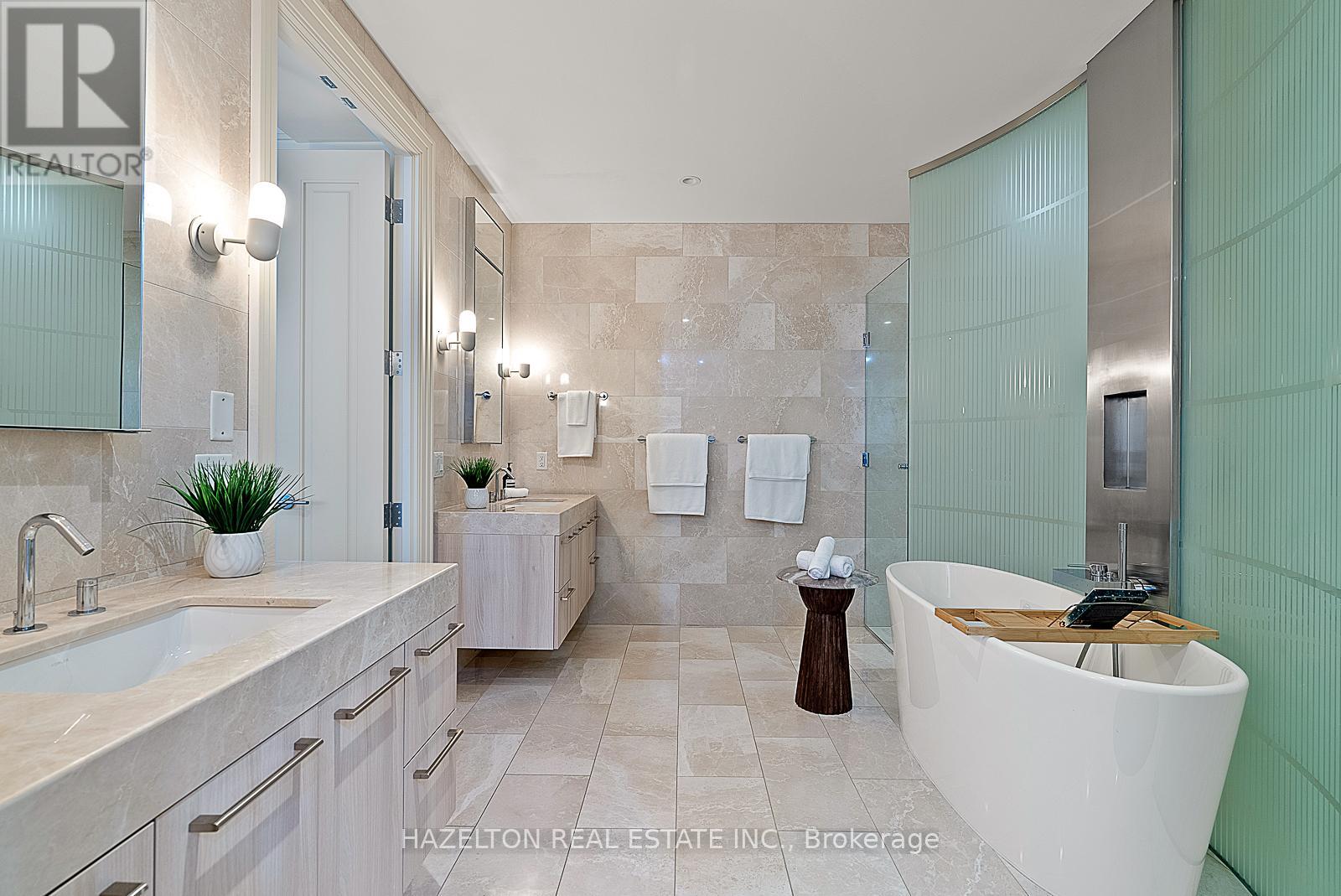 1402 - 206 Bloor Street W, Toronto, Ontario  M5S 1T8 - Photo 26 - C13226516