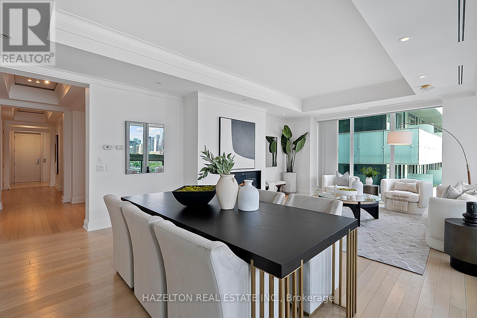 1402 - 206 Bloor Street W, Toronto, Ontario  M5S 1T8 - Photo 3 - C13226516