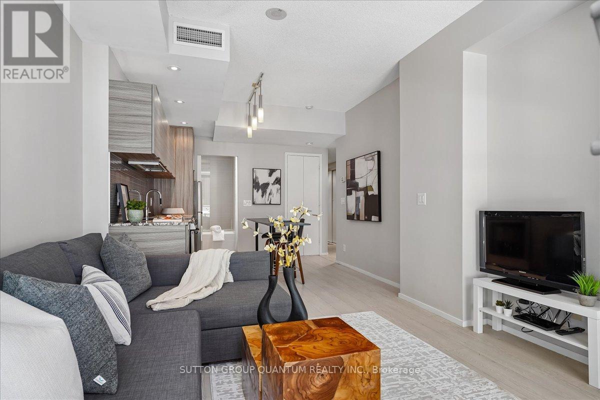 404 - 8 Charlotte Street, Toronto, Ontario  M5V 0K4 - Photo 4 - C13226528