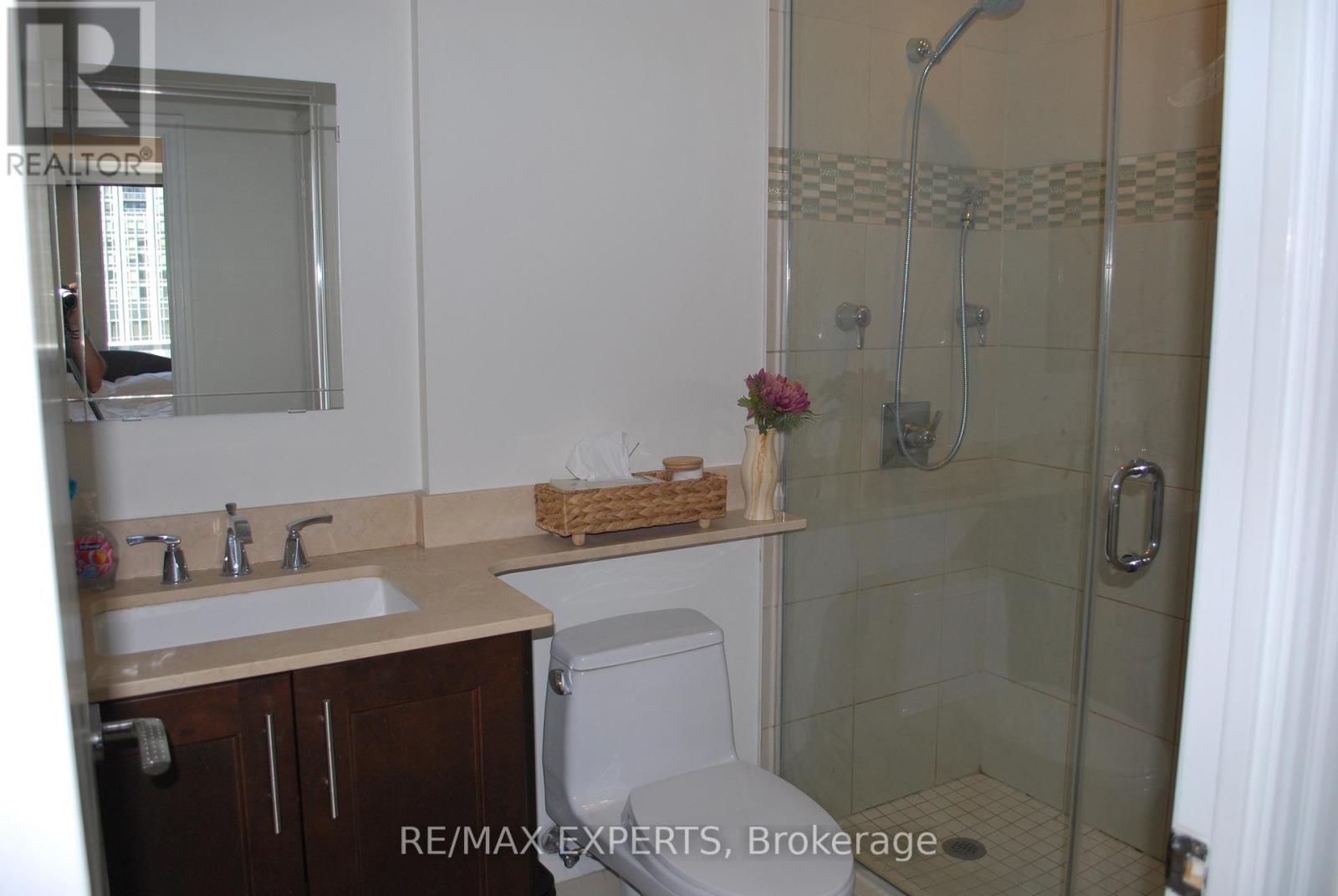 803 - 35 Balmuto Street, Toronto, Ontario  M4Y 0A3 - Photo 5 - C13226558