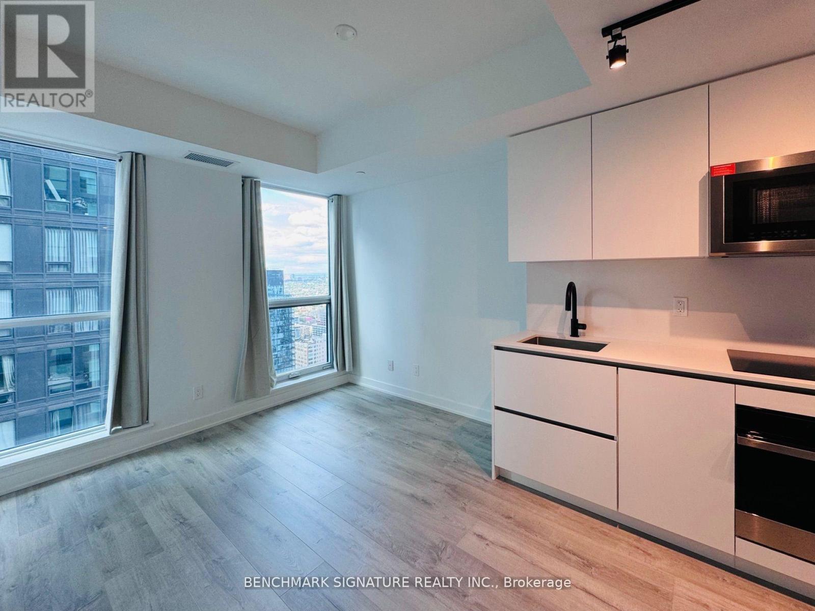 3705 - 327 King Street W, Toronto, Ontario  M5C 0W7 - Photo 5 - C13226582