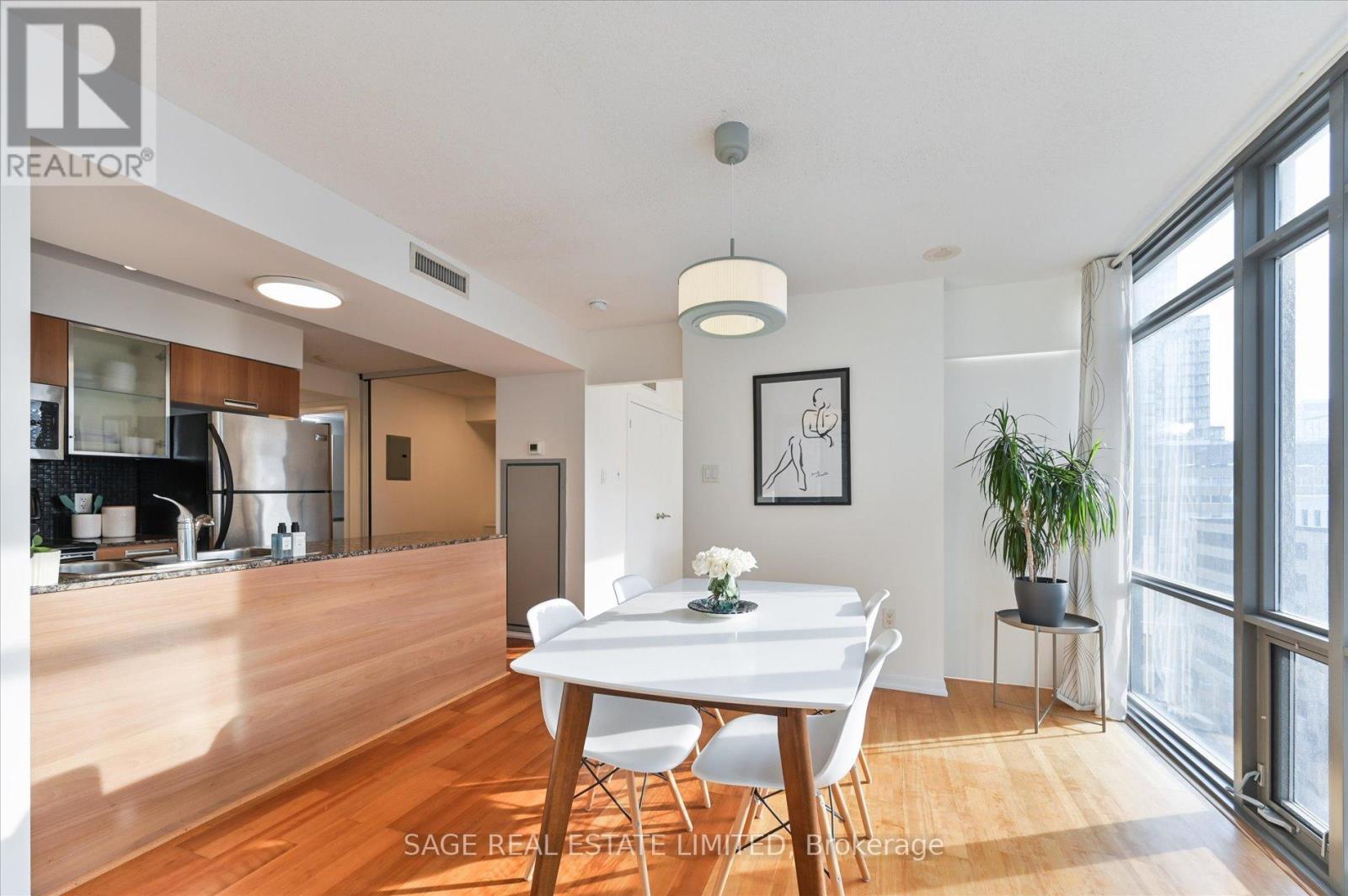902 - 38 Grenville Street, Toronto, Ontario  M4Y 1A5 - Photo 7 - C13226652