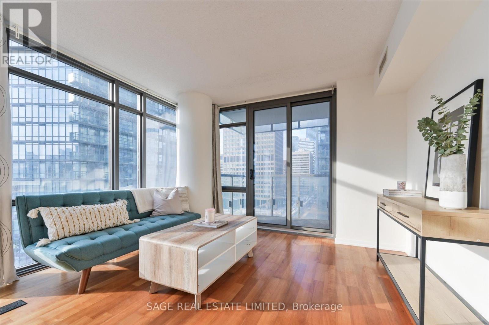 902 - 38 Grenville Street, Toronto, Ontario  M4Y 1A5 - Photo 8 - C13226652
