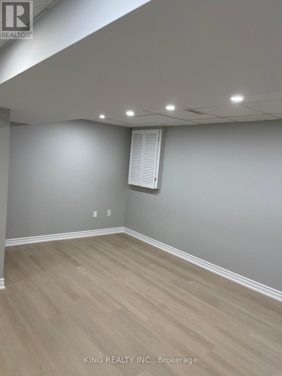 33 Rowe Court, Markham, Ontario  L3S 2J6 - Photo 16 - N13223342