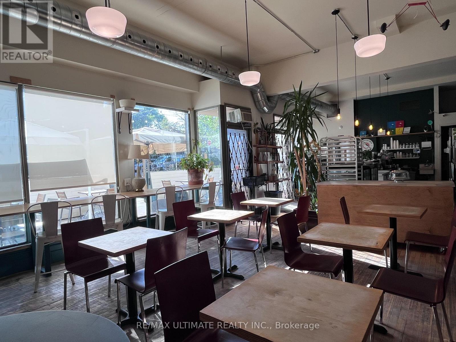 3 Westmoreland Avenue, Toronto, Ontario  M6H 2Z6 - Photo 6 - W13119508