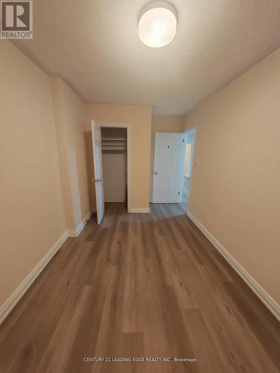 2nd Floor - 364 Wilson Road S, Oshawa, Ontario  L1H 6C7 - Photo 10 - E13226592
