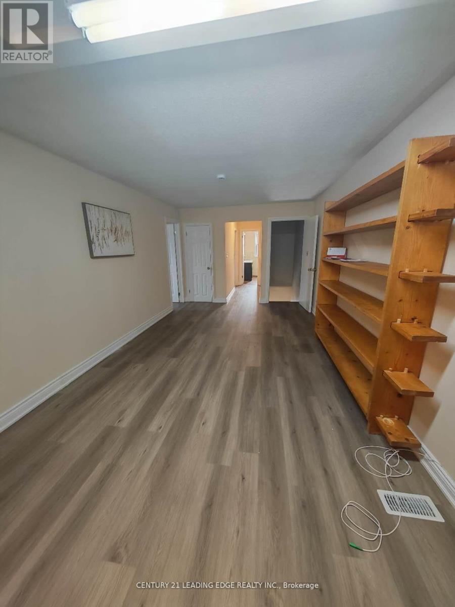 2nd Floor - 364 Wilson Road S, Oshawa, Ontario  L1H 6C7 - Photo 2 - E13226592