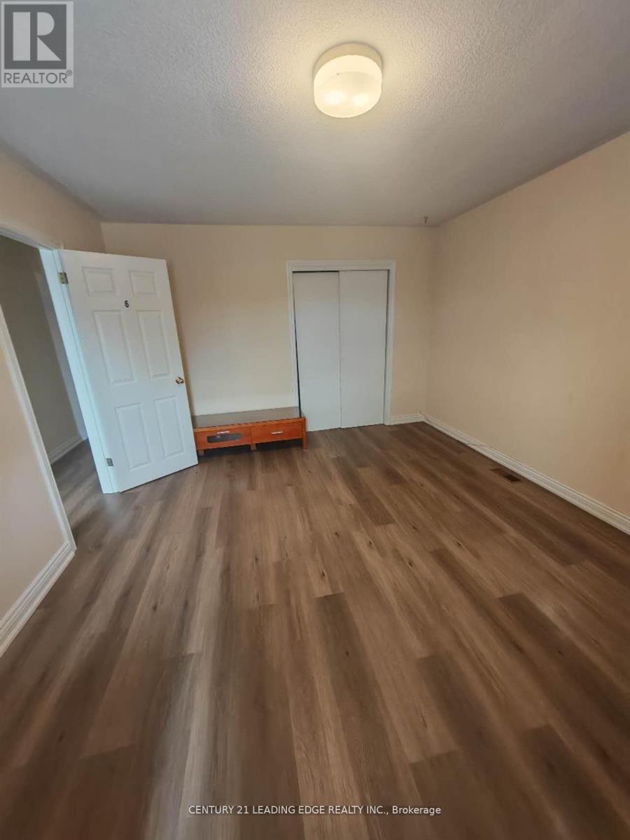2nd Floor - 364 Wilson Road S, Oshawa, Ontario  L1H 6C7 - Photo 7 - E13226592