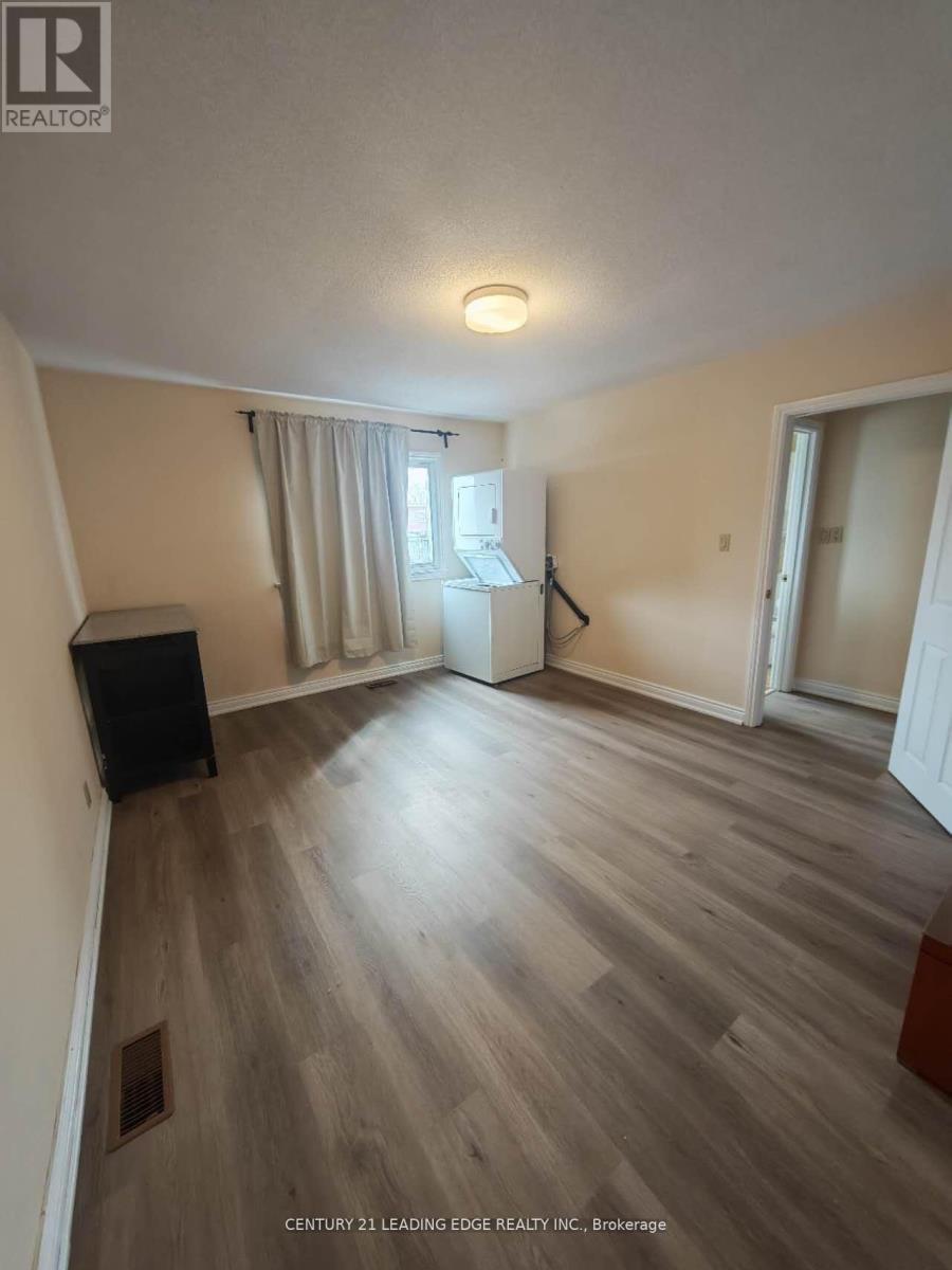 2nd Floor - 364 Wilson Road S, Oshawa, Ontario  L1H 6C7 - Photo 8 - E13226592