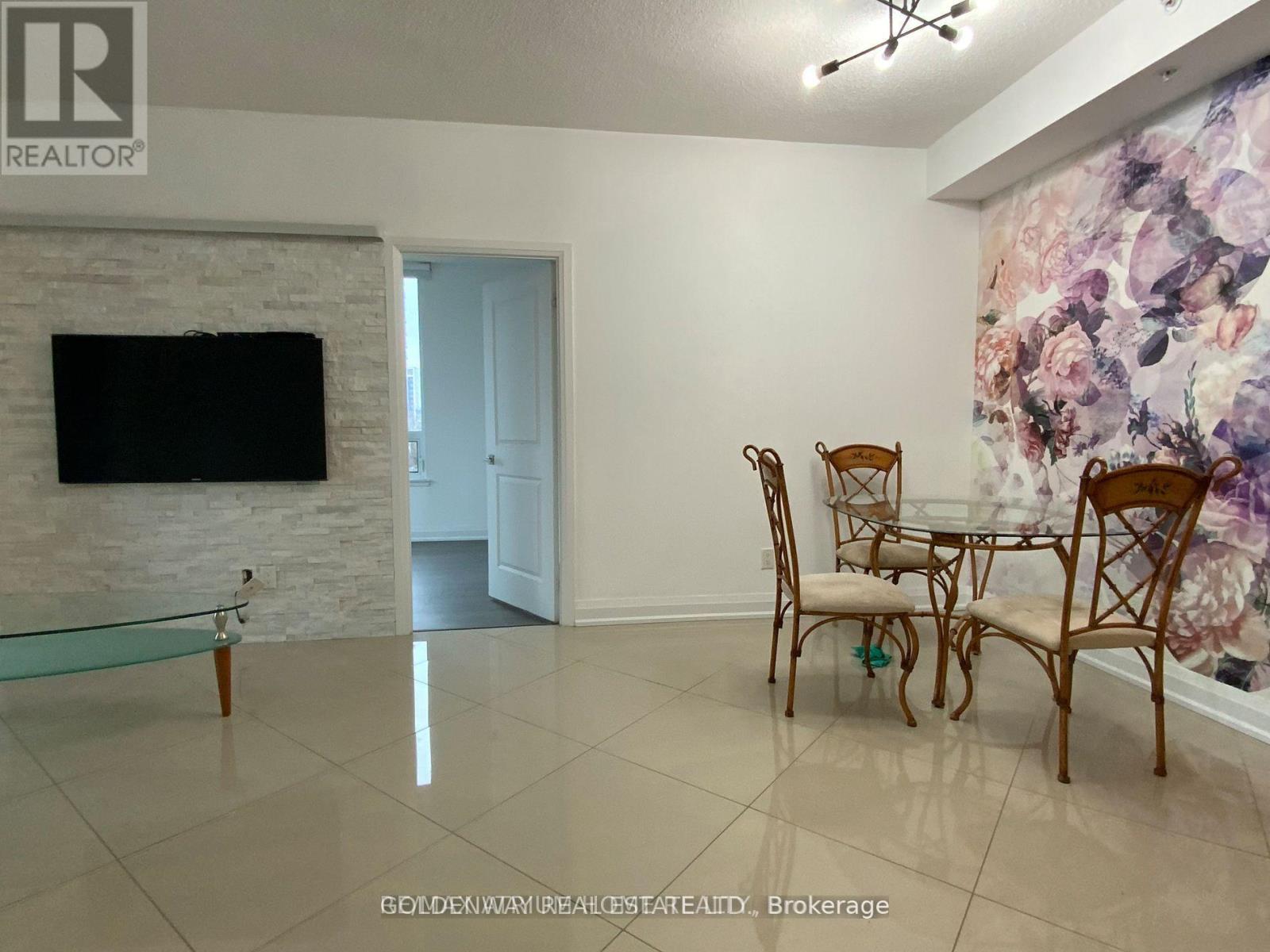 402 - 75 North Park Road, Vaughan, Ontario  L4J 0H8 - Photo 6 - N13226556