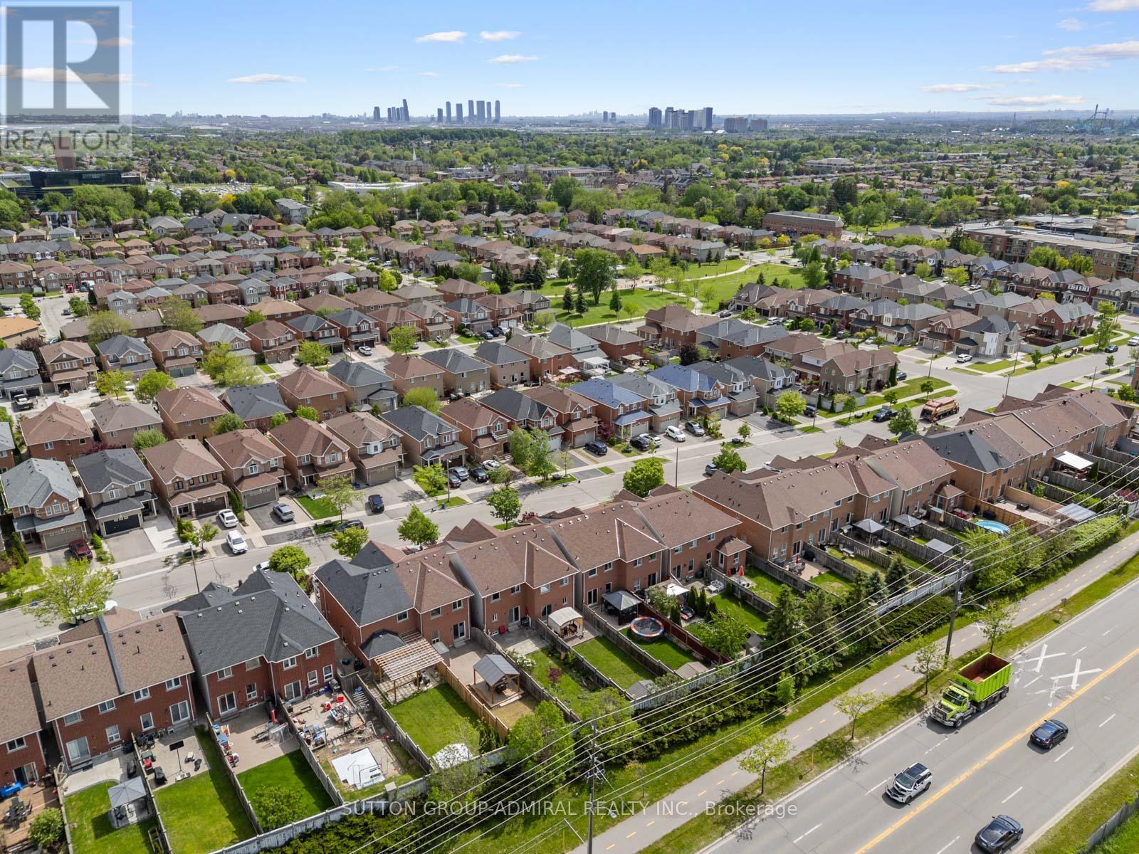 49 Lindenshire Avenue, Vaughan, Ontario  L6A 4A4 - Photo 46 - N13226648