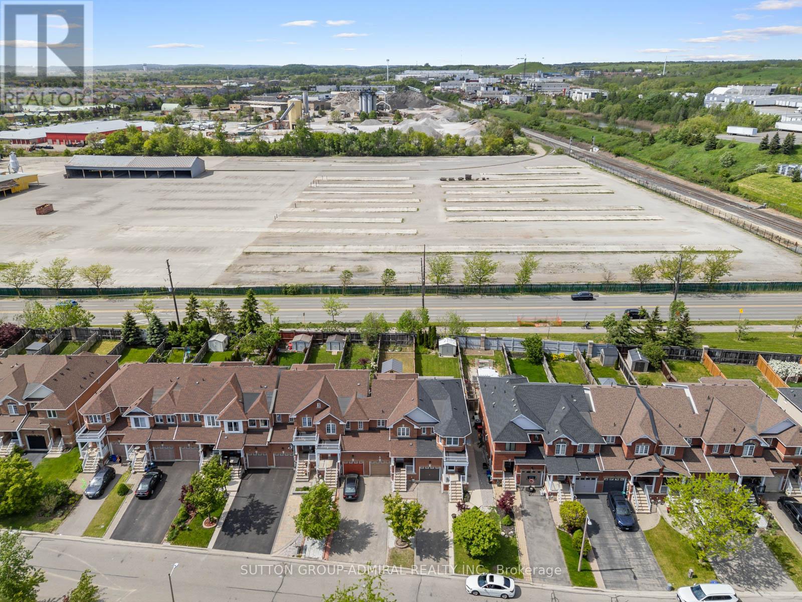 49 Lindenshire Avenue, Vaughan, Ontario  L6A 4A4 - Photo 48 - N13226648