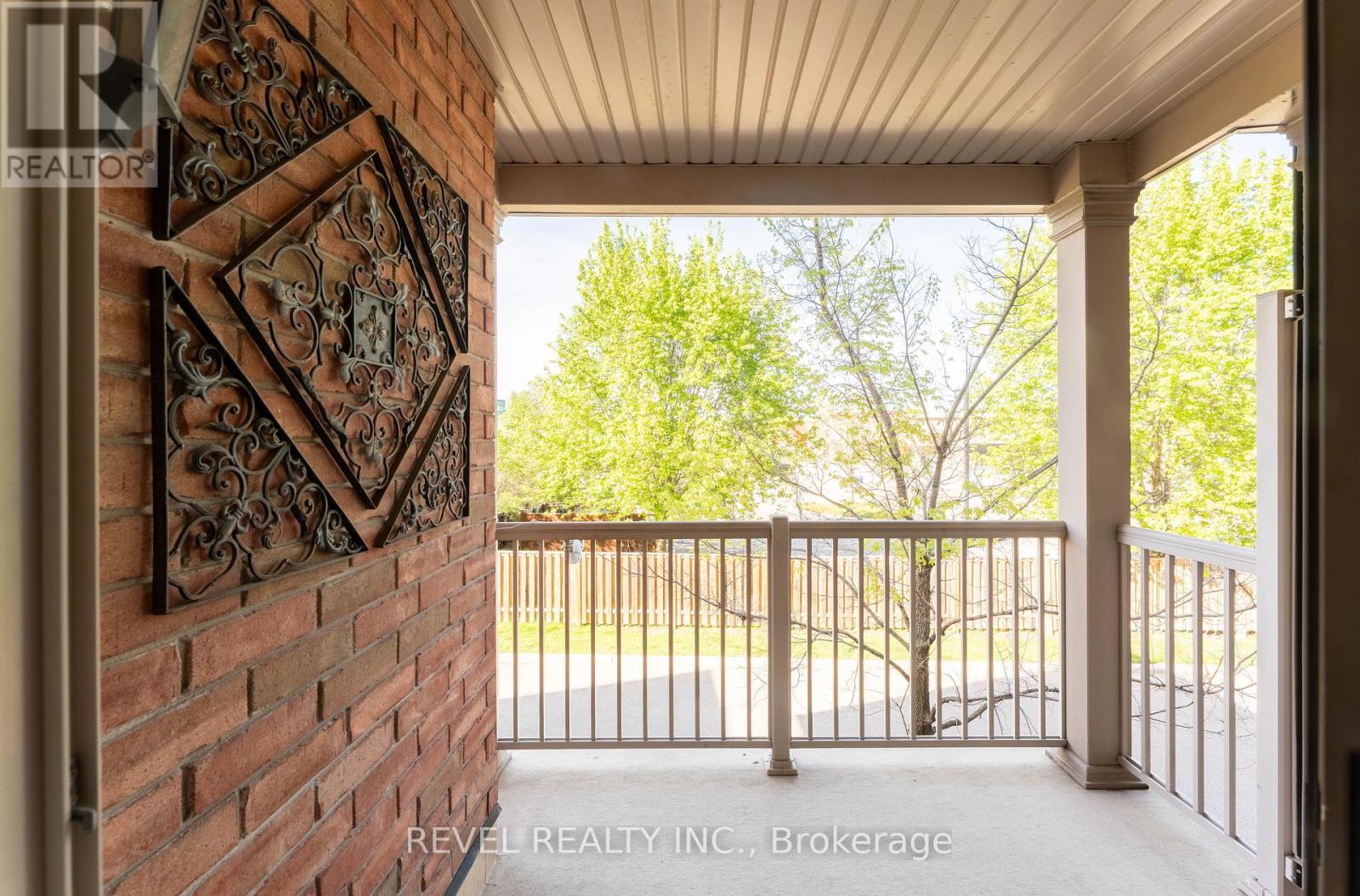 114 - 1401 Plains Road E, Burlington, Ontario  L7R 0C2 - Photo 3 - W13226600