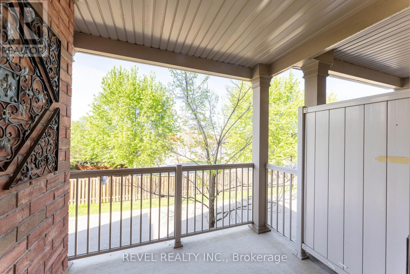 114 - 1401 Plains Road E, Burlington, Ontario  L7R 0C2 - Photo 4 - W13226600