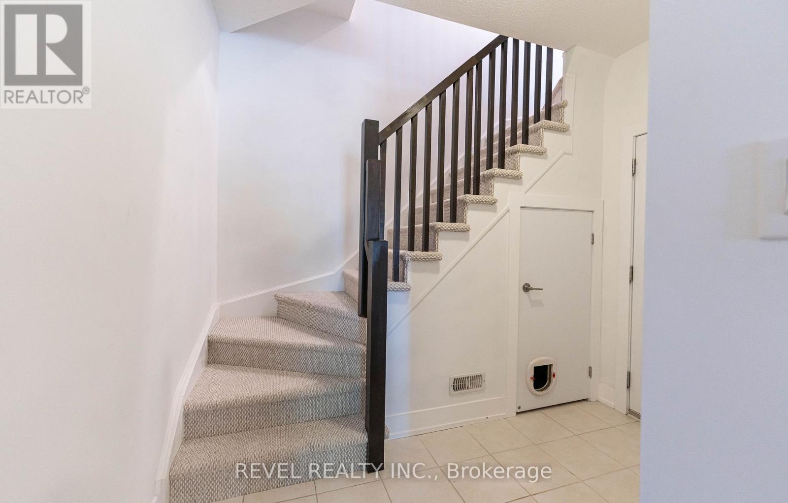 114 - 1401 Plains Road E, Burlington, Ontario  L7R 0C2 - Photo 5 - W13226600