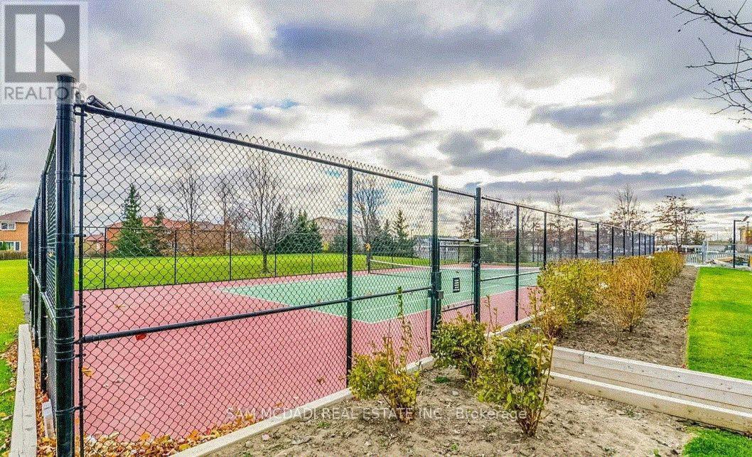 1514 - 550 Webb Drive, Mississauga, Ontario  L5B 3Y4 - Photo 2 - W13226612