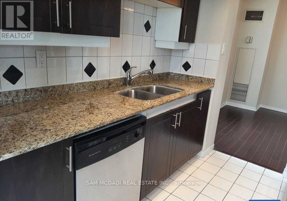 1514 - 550 Webb Drive, Mississauga, Ontario  L5B 3Y4 - Photo 5 - W13226612
