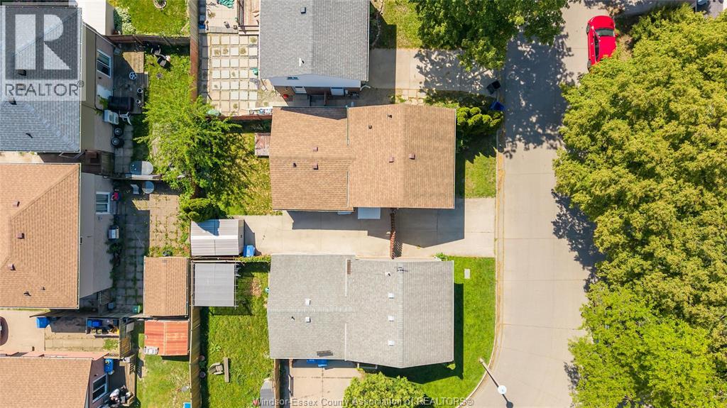 1229 Arncliffe, Windsor, Ontario   - Photo 3 - 26012721