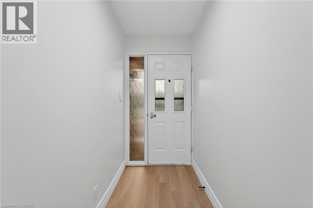 646 Cumberland Avenue, Burlington, Ontario  L7N 2X5 - Photo 5 - 40811630
