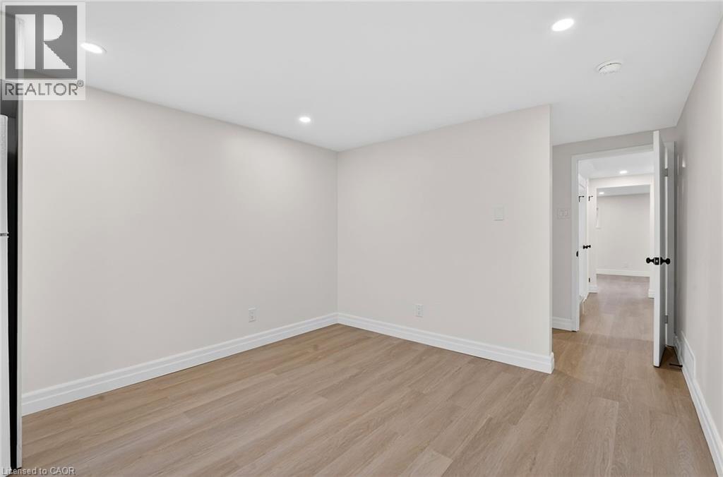 646 Cumberland Avenue, Burlington, Ontario  L7N 2X5 - Photo 40 - 40811630