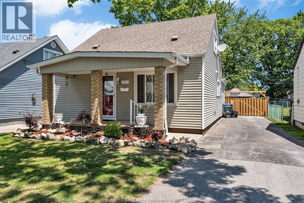1554 AUBIN ROAD, Windsor, Ontario