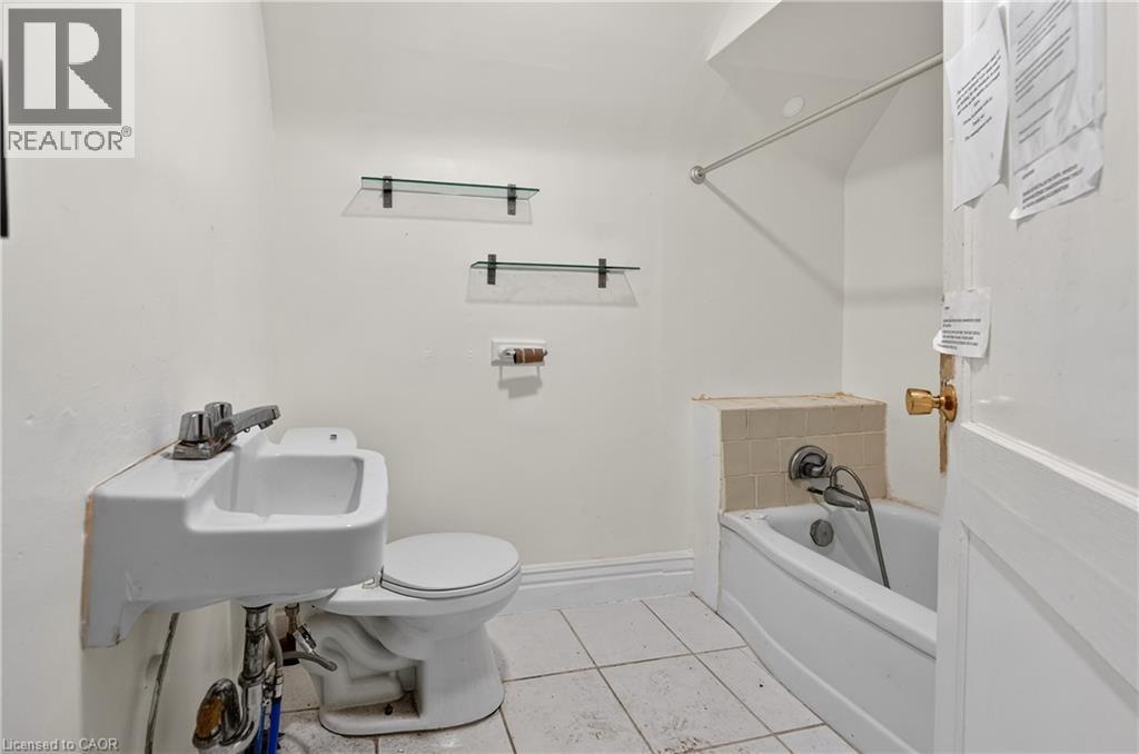 5991 Culp Street, Niagara Falls, Ontario  L2G 2B6 - Photo 14 - 40812075