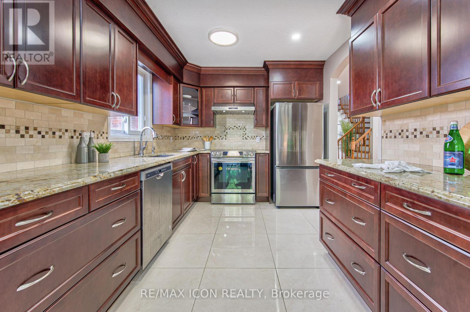 223 Buttercup Court, Waterloo, Ontario  N2V 2W8 - Photo 10 - X13226630