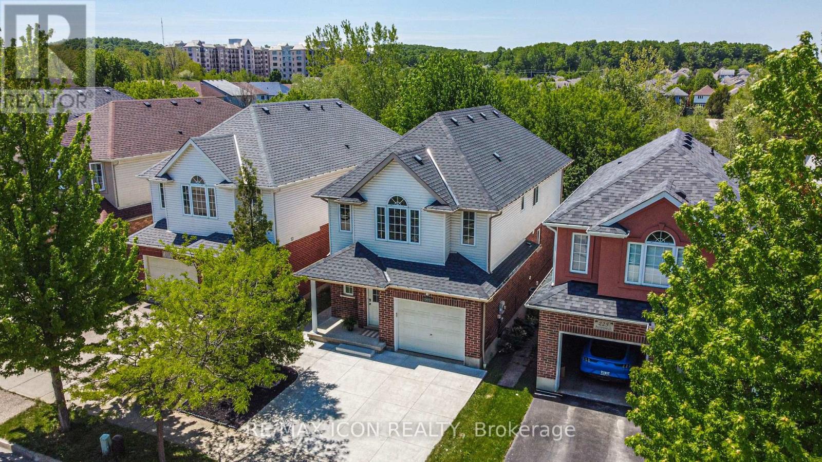 223 Buttercup Court, Waterloo, Ontario  N2V 2W8 - Photo 40 - X13226630