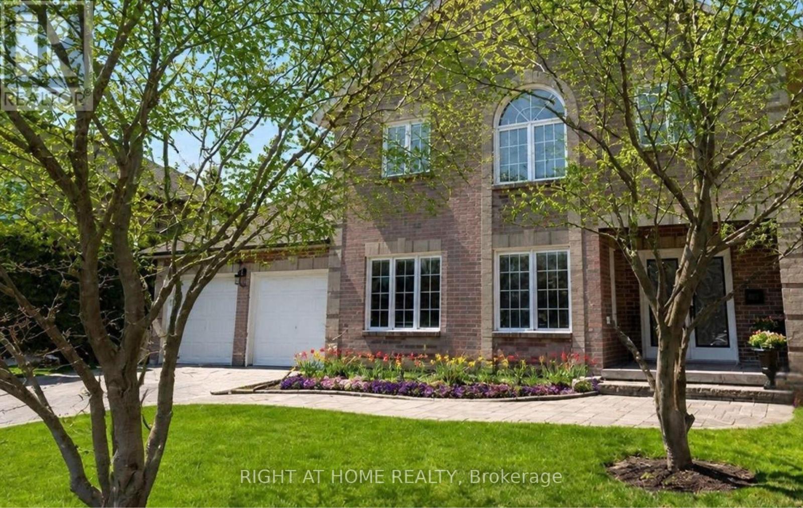 1665 Asgard Drive, Mississauga, Ontario  L5E 3G5 - Photo 2 - W13039420
