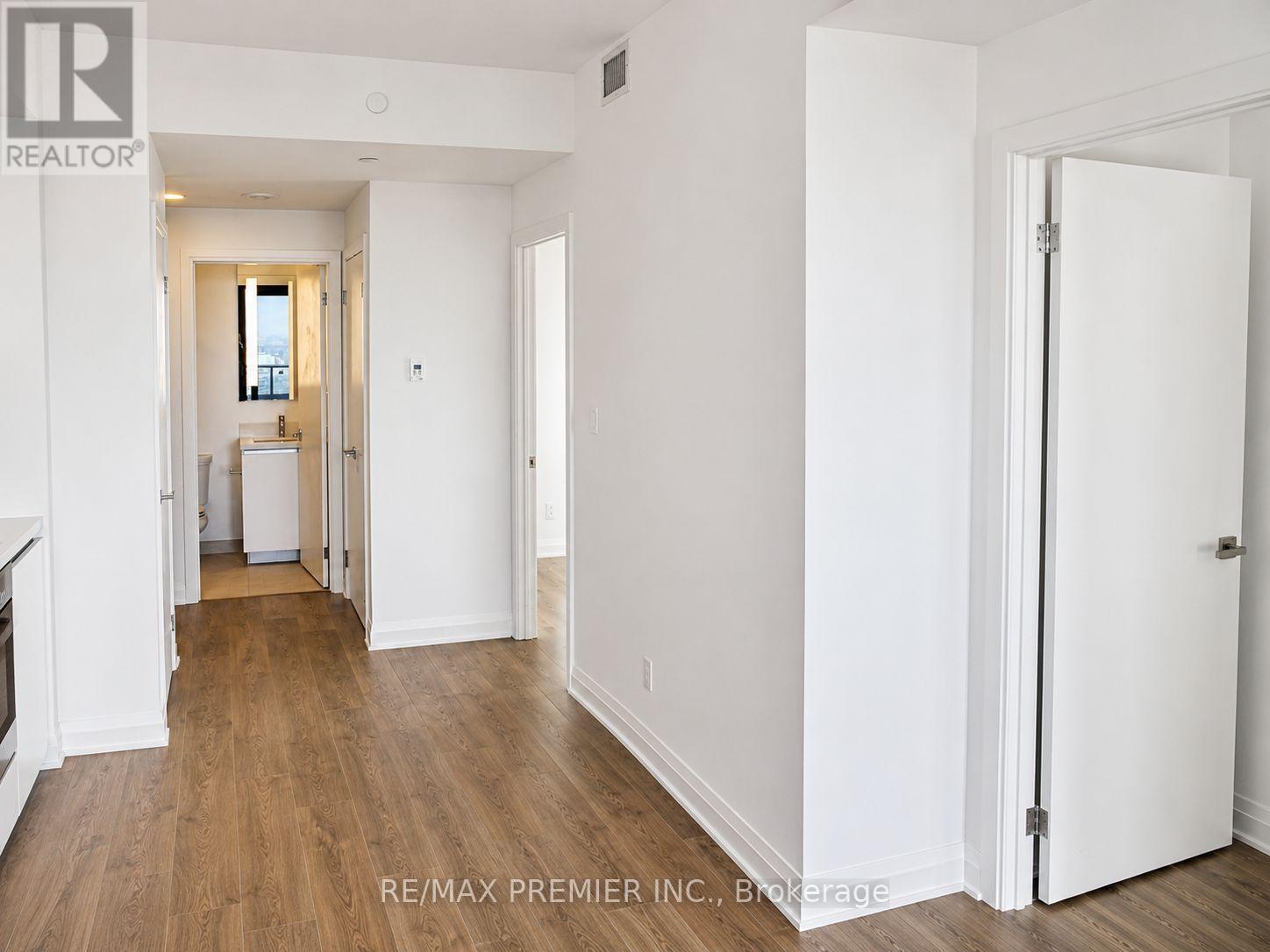 5910 - 4015 The Exchange, Mississauga, Ontario  L5B 0N9 - Photo 18 - W13225720