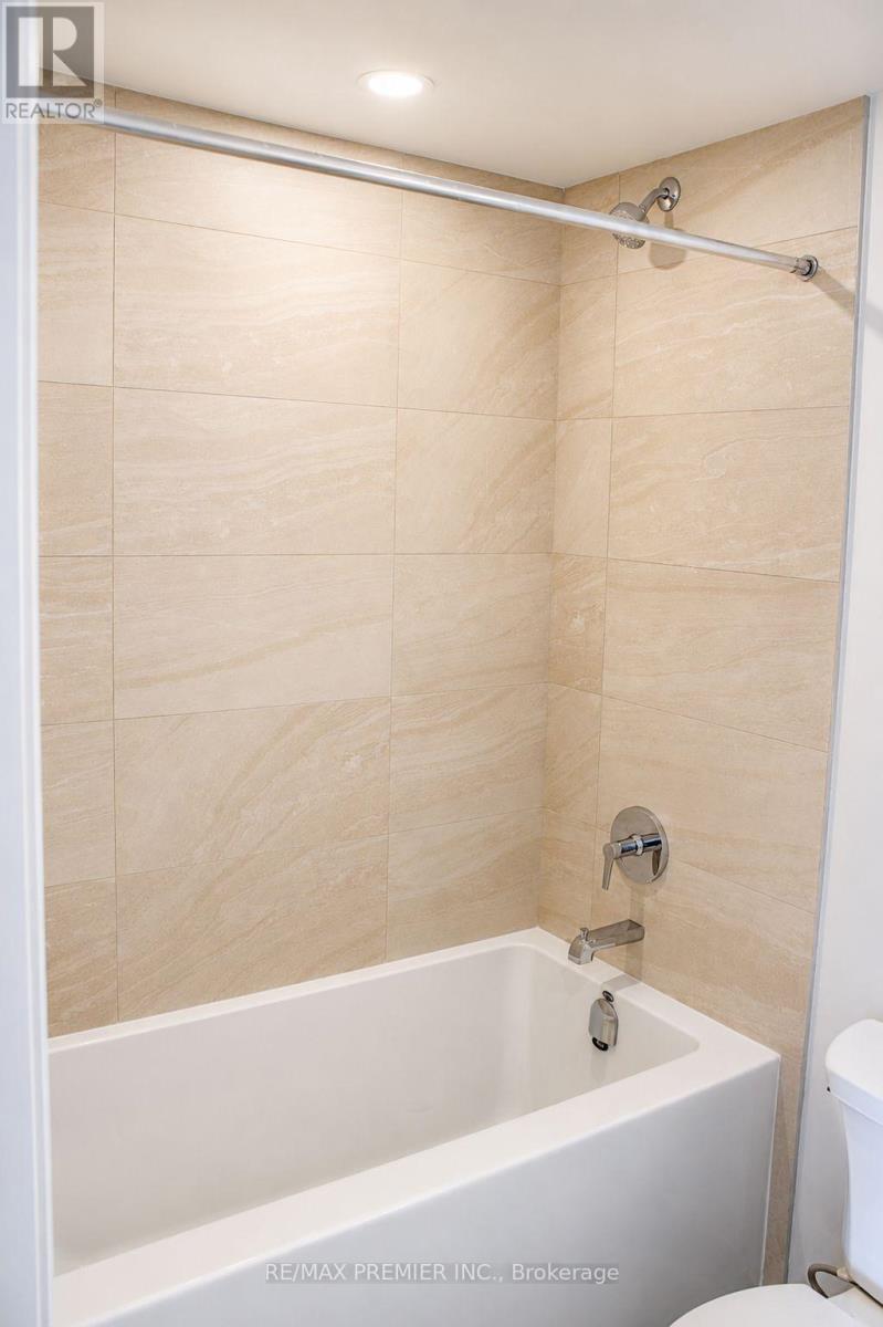 5910 - 4015 The Exchange, Mississauga, Ontario  L5B 0N9 - Photo 5 - W13225720