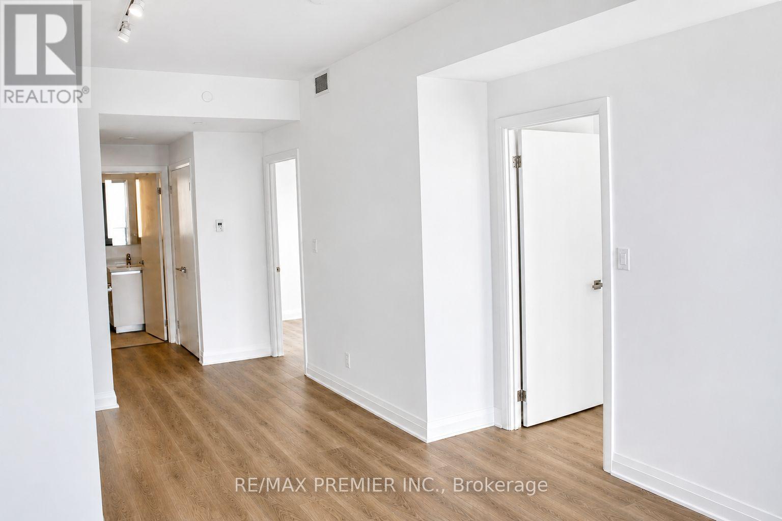 5910 - 4015 The Exchange, Mississauga, Ontario  L5B 0N9 - Photo 19 - W13225720