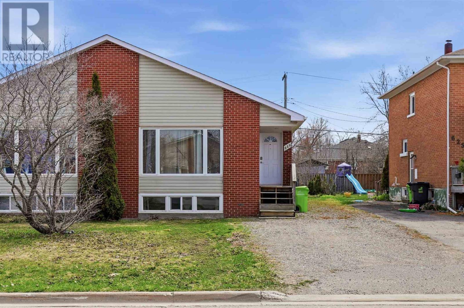 629 Placid Ave, Sault Ste. Marie, Ontario P6B 3M4 - Photo 1 - SM260721