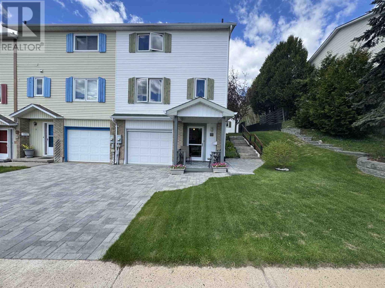 11 Gauthier Pl, Elliot Lake, Ontario  P5A 3M1 - Photo 1 - SM261216