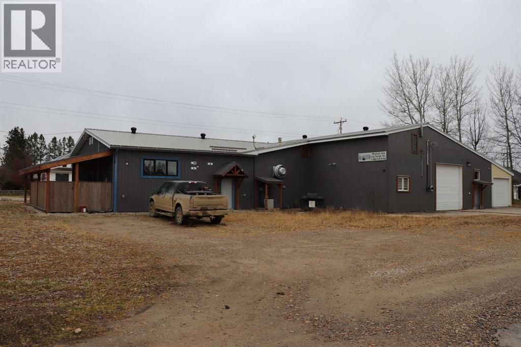 5006 50 Avenue, Peers, Alberta  T0E 1W0 - Photo 5 - A2273691