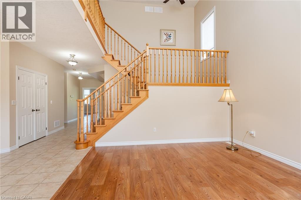 135 Schweitzer Crescent, Wellesley, Ontario  N0B 2T0 - Photo 2 - 40835251