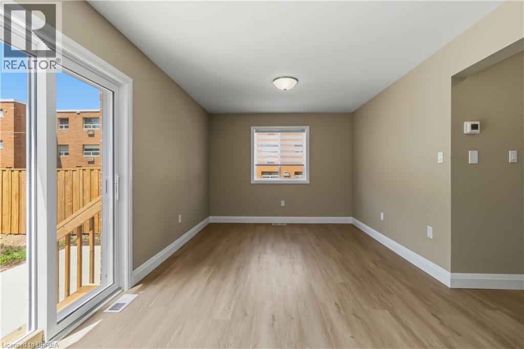 9 Norwich Street, Brantford, Ontario  N3T 2B8 - Photo 8 - 40833493
