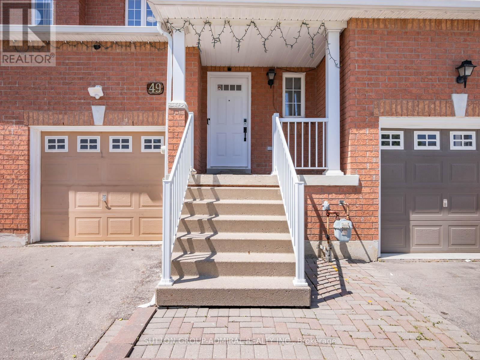 49 Lindenshire Avenue, Vaughan, Ontario  L6A 4A4 - Photo 2 - N13226648