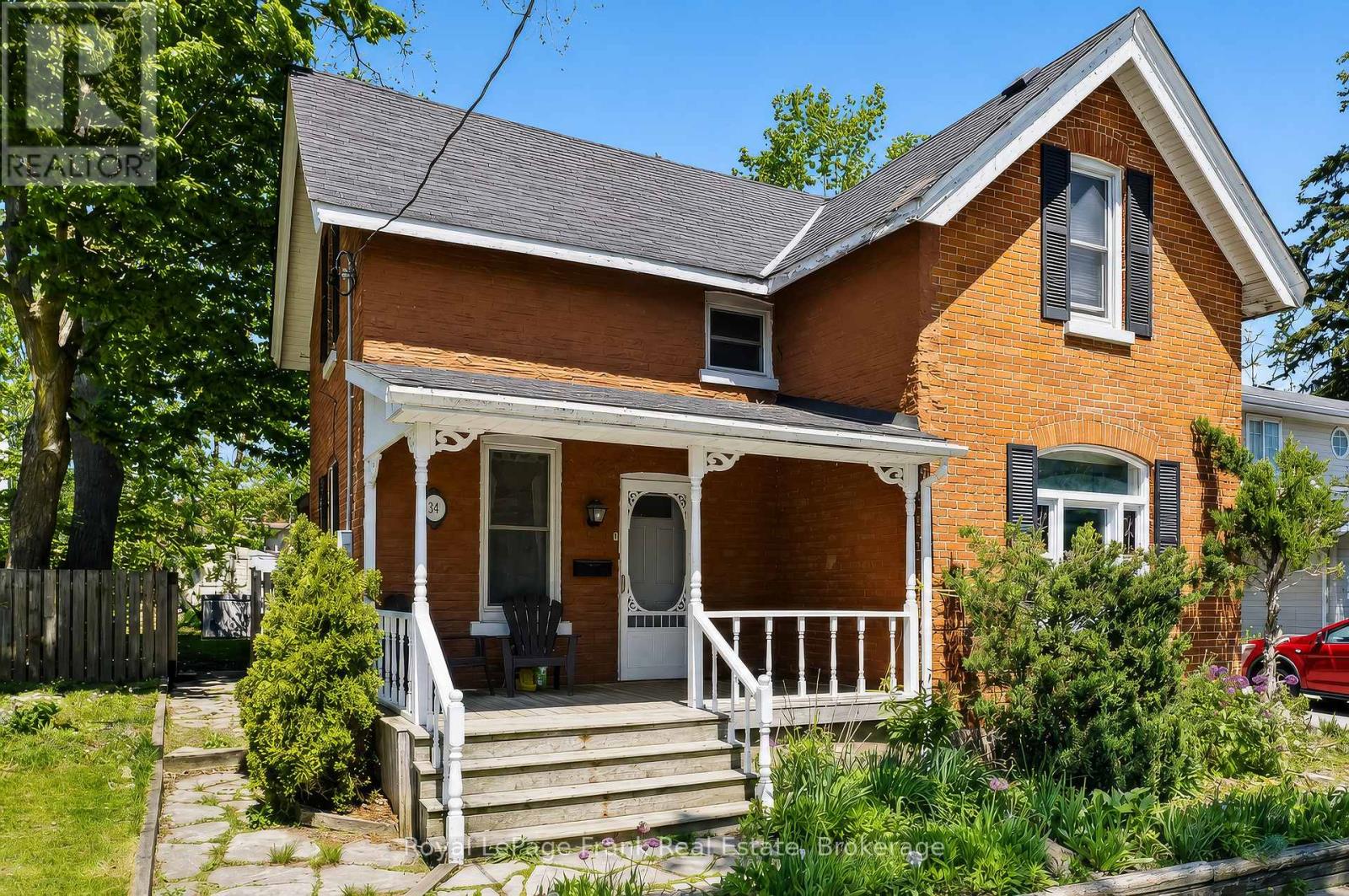 34 North Street N, Barrie (Wellington), Ontario L4M 2R9 - Photo 3 - S13226752
