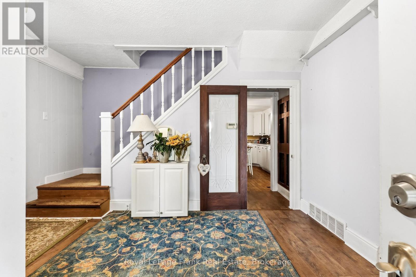 34 North Street N, Barrie (Wellington), Ontario L4M 2R9 - Photo 4 - S13226752