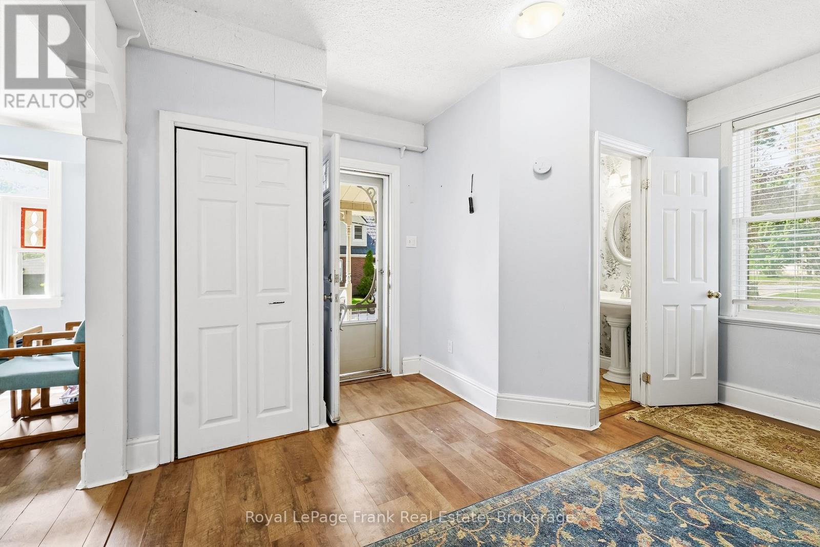 34 North Street N, Barrie (Wellington), Ontario L4M 2R9 - Photo 6 - S13226752