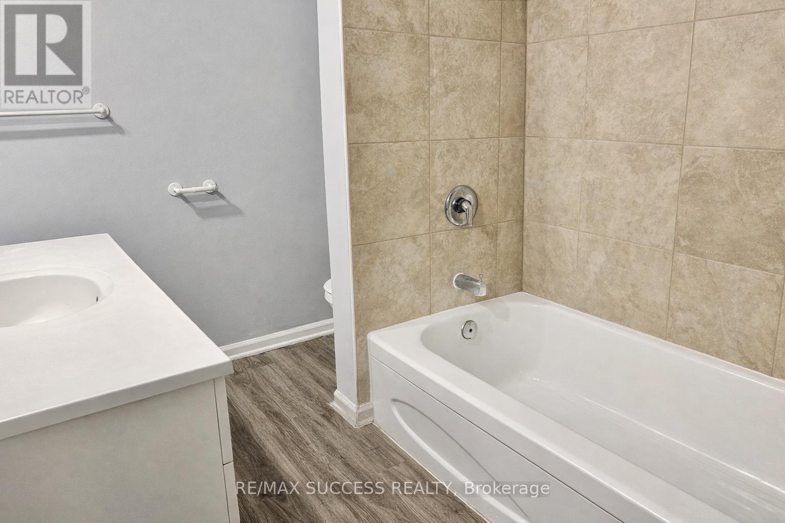 44 Albion Street, Brantford, Ontario  N3T 3M3 - Photo 15 - X12790620