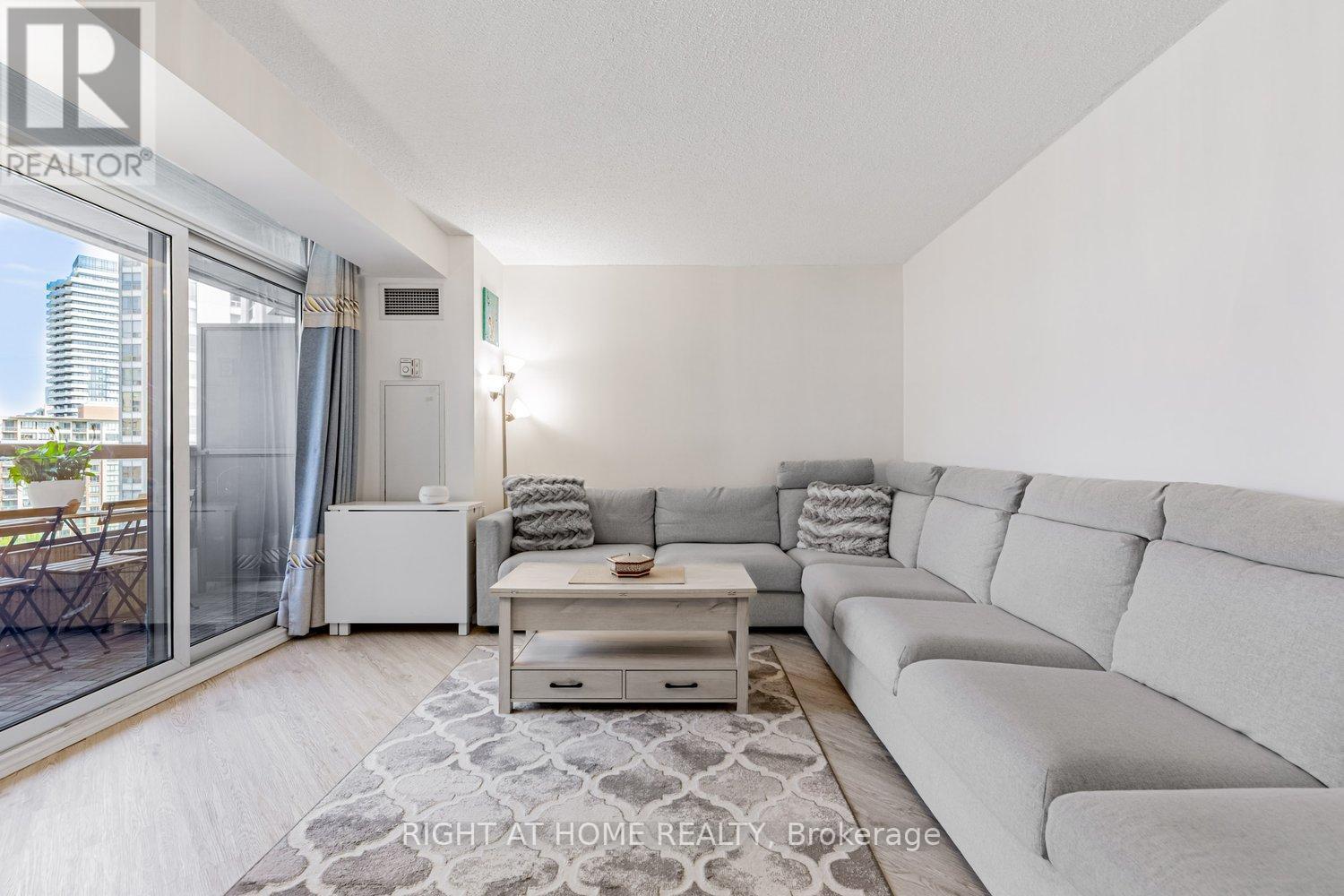 1429 - 15 Northtown Way, Toronto, Ontario  M2N 7A2 - Photo 14 - C13226678